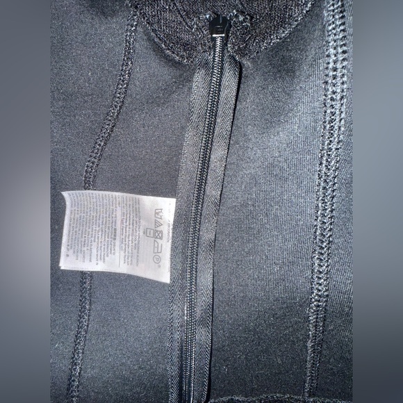 Banana Republic Black Tank Top - Size 4 - Picture 6 of 7